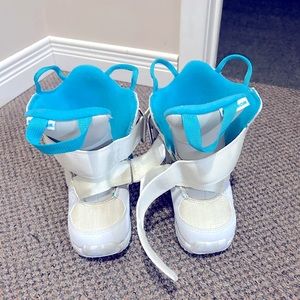 Kids Burton Snowboard Boots